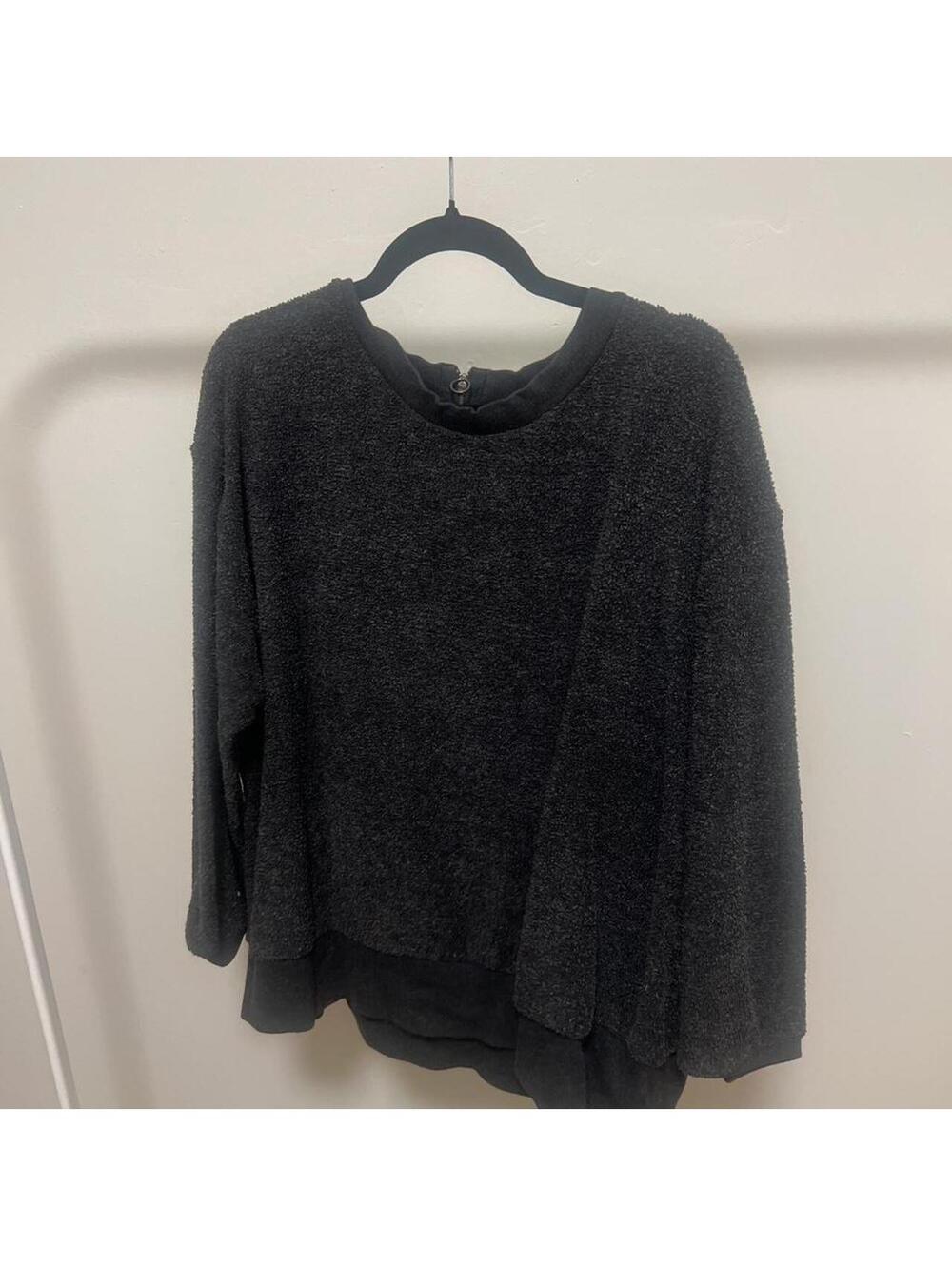 Ava & Viv Women's Grey and Black Sweatshirt